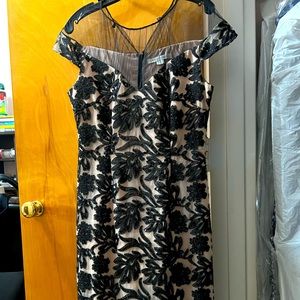 Kay Unger Full Sequin Gown
